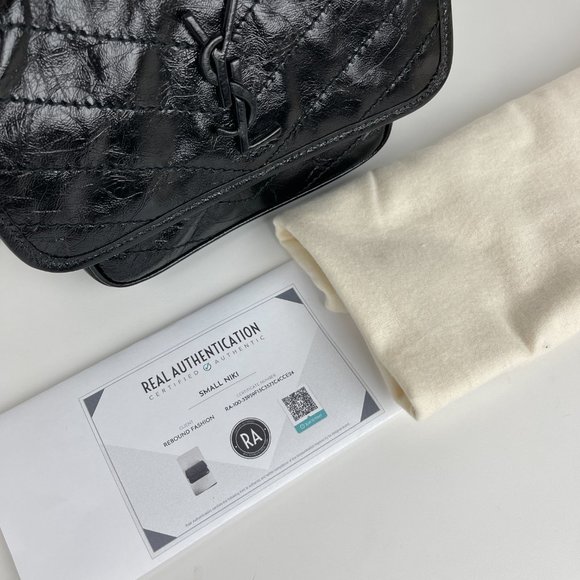 New Saint Laurent Niki Baby Crossbody in Crinkled Leather - Picture 8 of 14